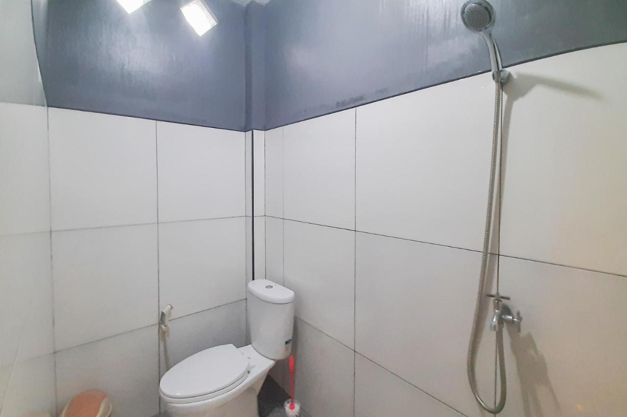 Delvia Bromo Homestay Mitra Reddoorz Pasuruan Esterno foto